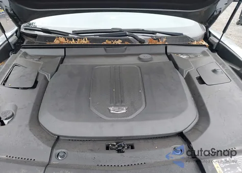 2024 Cadillac Lyriq Luxury W/1Sd z USA, uszkodzony, nr VIN 1GYKPRRL9RZ106908